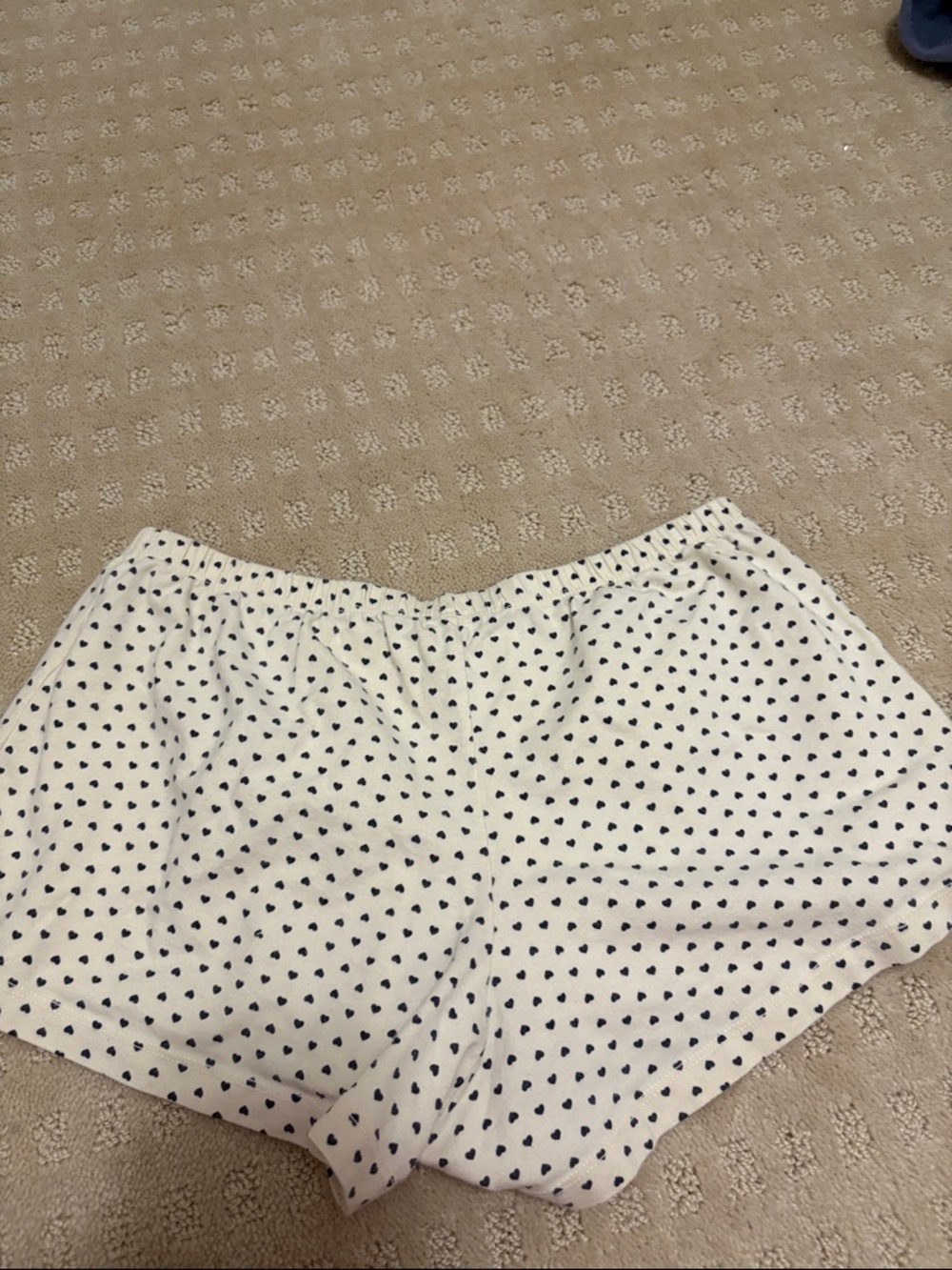 Brandy Melville White Shorts with Black Heart Print - Picture 4 of 4